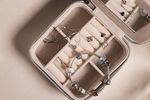 Explore Travel Tips for Carrying Diamond Jewelry: Smart Tips, Facts, Suggestions, and Essential Information